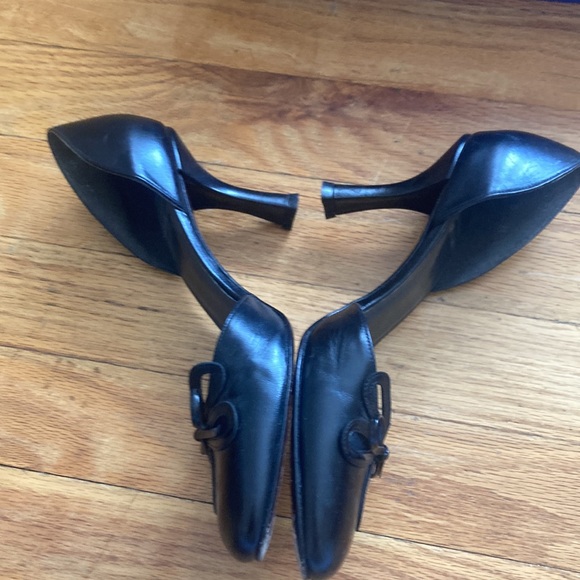 Stuart Weitzman Black Leather Heels - Picture 6 of 12